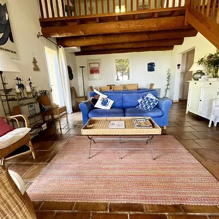 Maison Spacieuse Avec Piscine, Wi-fi Et Climatisation A - Fr-1-226b-204 Holiday home